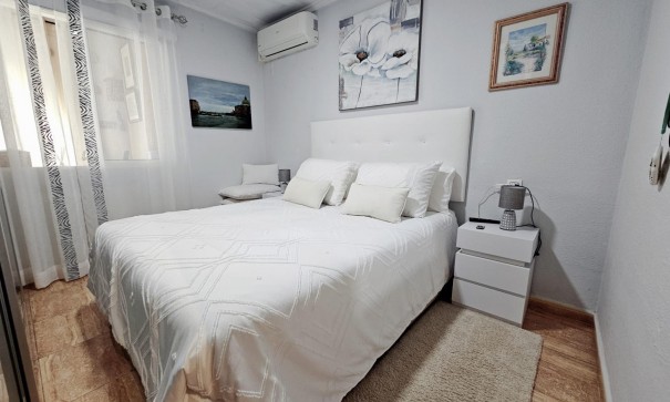 Sale - Apartment Flat -
Torrevieja - La Siesta - El Salado - Torreta