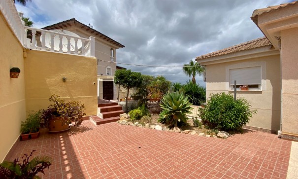 Sale - Detached Villa -
Algorfa - Lomas de la Juliana