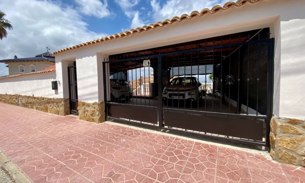 Sale - Detached Villa -
Algorfa - Lomas de la Juliana