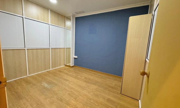 Venta - Comercial -
Guardamar del Segura - Centro