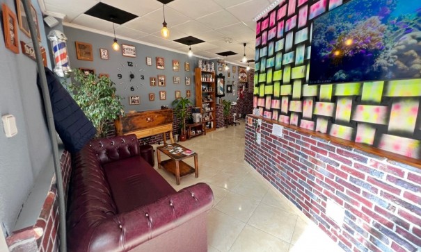 Sale - Commercial -
Guardamar del Segura - Centro