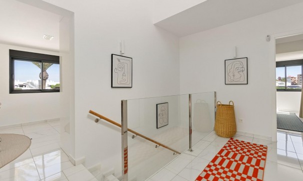 Sale - Detached Villa -
Torrevieja - La veleta