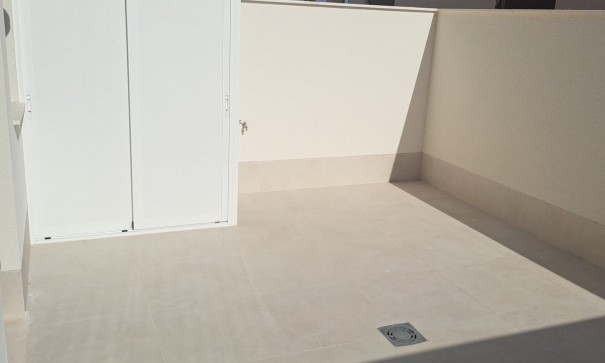 Venta - Villa adosada -
Cox