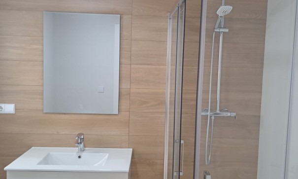 Venta - Villa adosada -
Cox