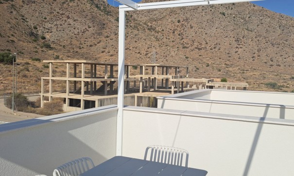 Venta - Villa adosada -
Cox