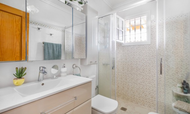 Återförsäljning - Fristående villa -
Torrevieja - Zona los Frutales