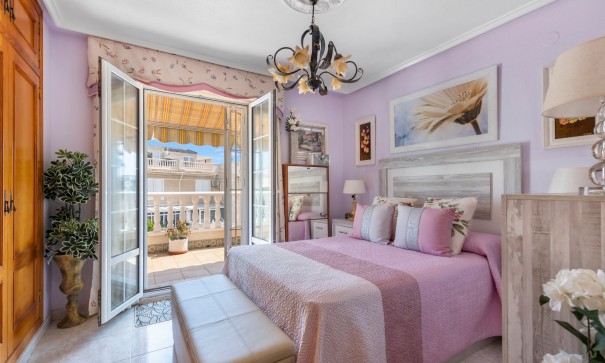 Återförsäljning - Fristående villa -
Torrevieja - Zona los Frutales