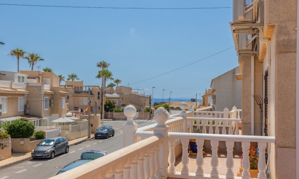 Återförsäljning - Fristående villa -
Torrevieja - Zona los Frutales