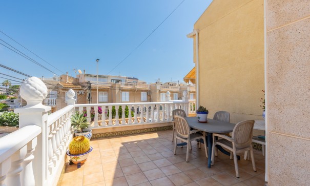 Återförsäljning - Fristående villa -
Torrevieja - Zona los Frutales
