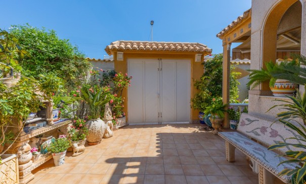 Återförsäljning - Fristående villa -
Torrevieja - Zona los Frutales