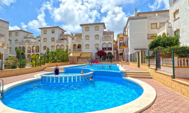 Herverkoop - Apartement Flat -
Torrevieja - La Mata