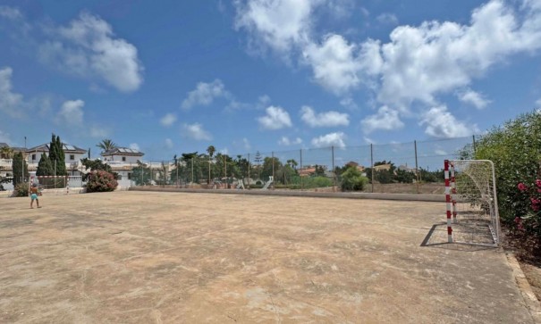 Herverkoop - Apartement Flat -
Torrevieja - La Mata