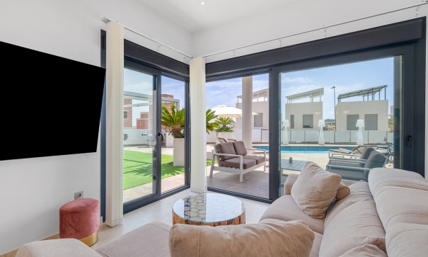 Sale - Detached Villa -
Orihuela Costa - Villamartín