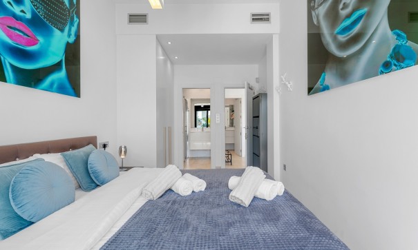 Sale - Detached Villa -
Orihuela Costa - Villamartín