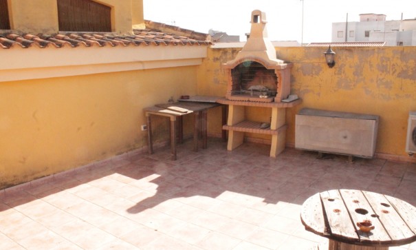 Revente - Maison de ville -
Pinoso - Pinoso Alicante