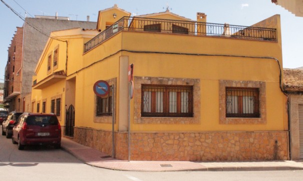 Revente - Maison de ville -
Pinoso - Pinoso Alicante