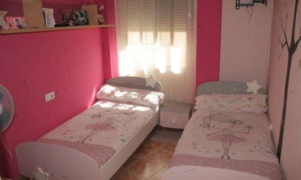 Sale - Town house -
Pinoso - Pinoso Alicante