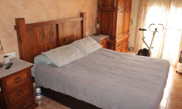 Sale - Town house -
Pinoso - Pinoso Alicante