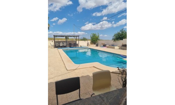 Återförsäljning - Radhus -
Lel - Lel Alicante