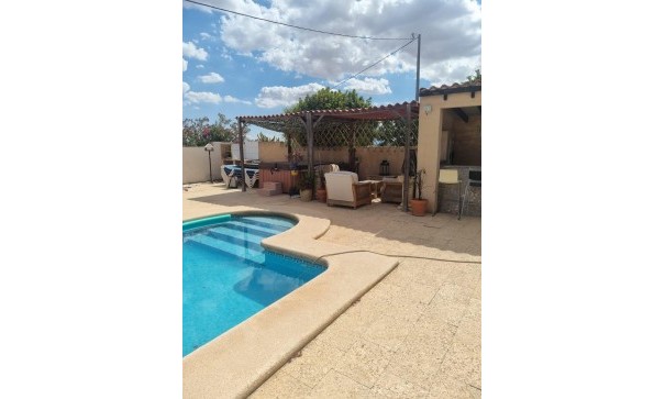 Återförsäljning - Radhus -
Lel - Lel Alicante