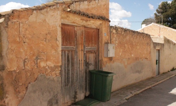 Sale - Restoration Project -
Úbeda - Úbeda Alicante