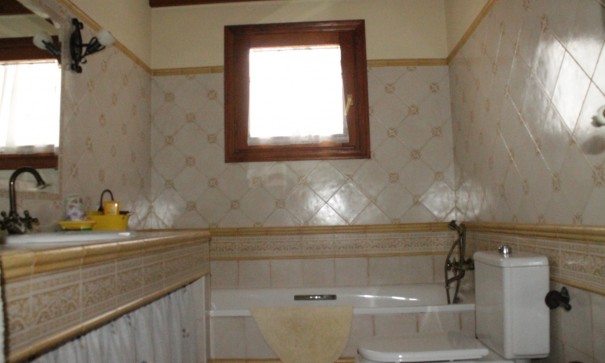 Sale - Town house -
Pinoso - Pinoso Alicante