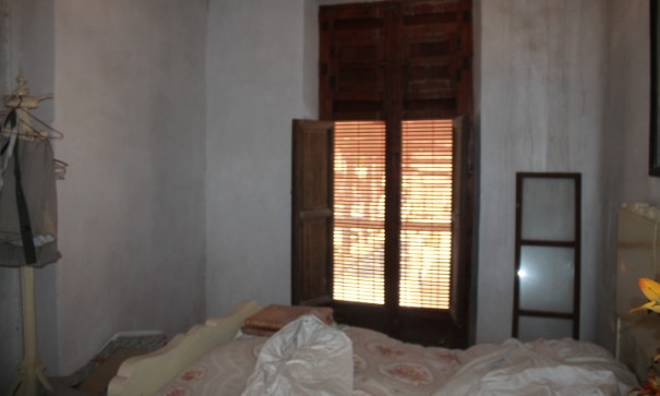 Sale - Town house -
Pinoso - calle lepanto