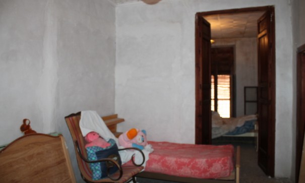 Sale - Town house -
Pinoso - calle lepanto