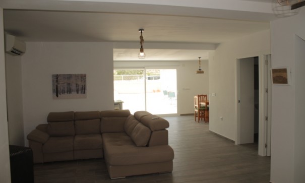 Sale - Town house -
Barbarroja - Barbarroja Alicante