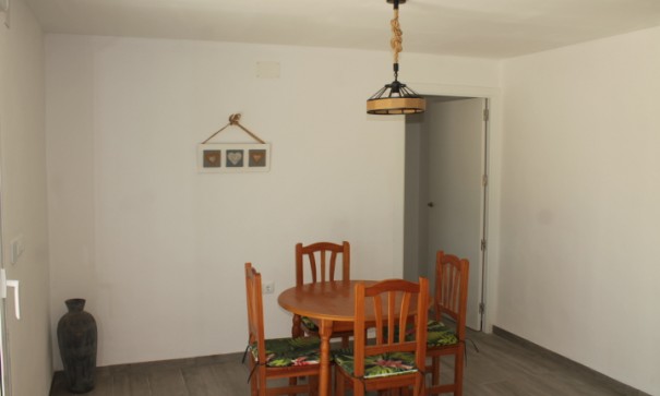Sale - Town house -
Barbarroja - Barbarroja Alicante