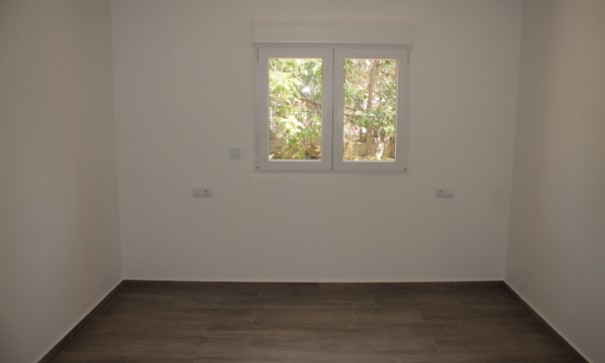 Sale - Town house -
Barbarroja - Barbarroja Alicante