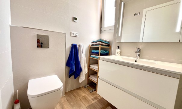 Herverkoop - Apartement Flat -
La Florida