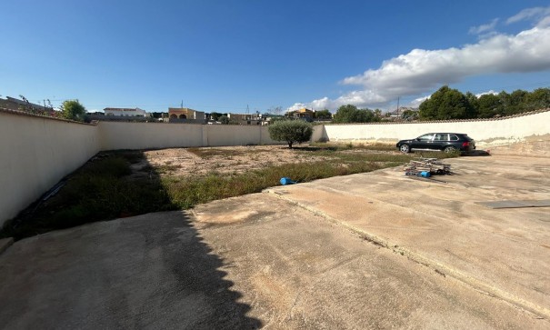 Sale - Finca Country Property -
Albatera