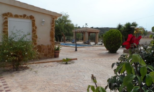 Sale - Finca Country Property -
Elche