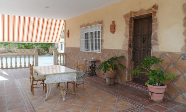 Sale - Finca Country Property -
Elche
