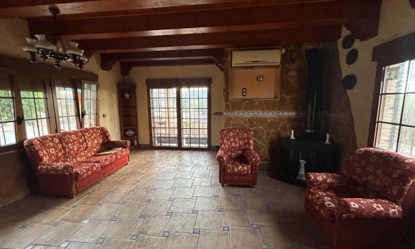 Videresalg - Finca landejendom -
Catral