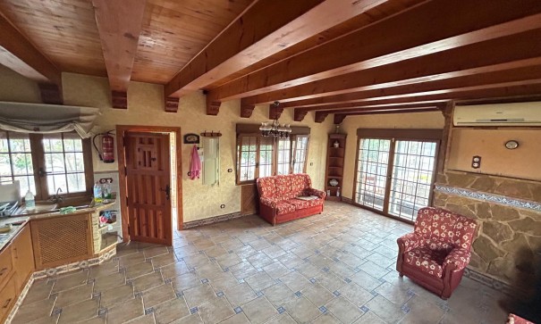 Videresalg - Finca landejendom -
Catral