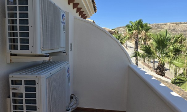 Venta - Villa adosada -
Algorfa - La Finca Golf Resort