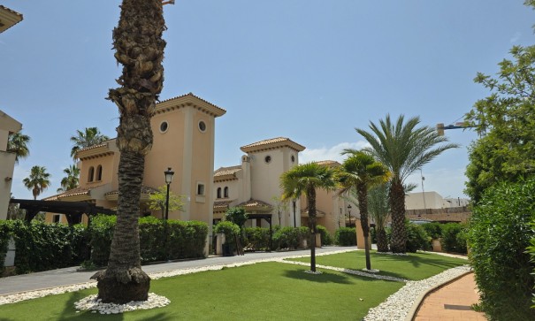 Venta - Villa adosada -
Algorfa - La Finca Golf Resort