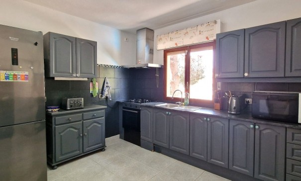 Sprzedaż - Willa wolnostojąca -
Las Filipinas