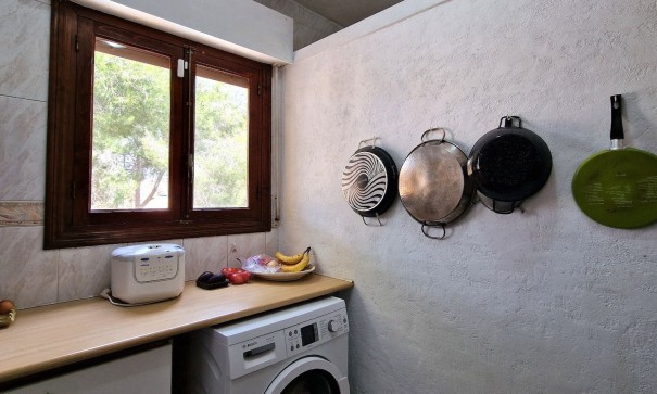 Sprzedaż - Willa wolnostojąca -
Las Filipinas