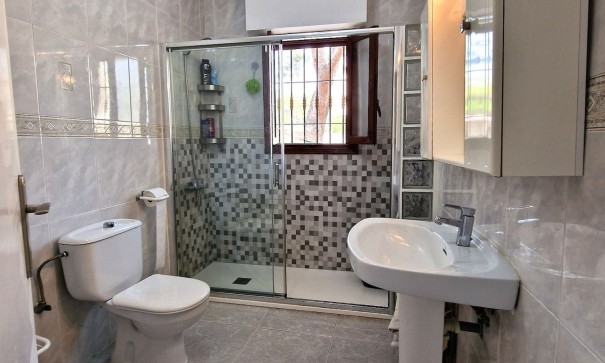 Sprzedaż - Willa wolnostojąca -
Las Filipinas