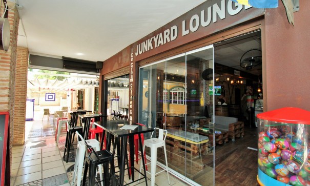 Återförsäljning - Kommersiell -
Villamartín