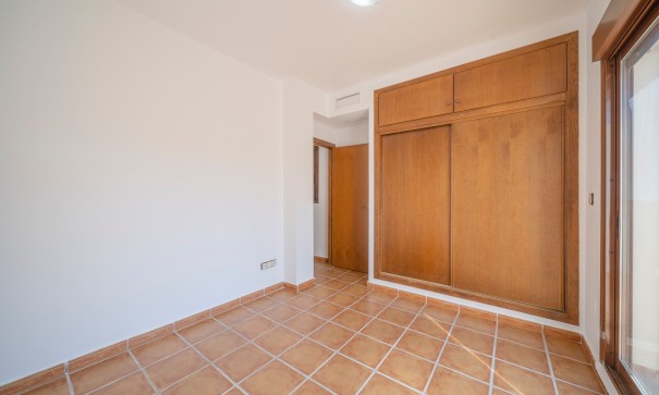 Resale - Wohnung Appartement -
Algorfa