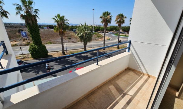 Resale - Wohnung Appartement -
Torrevieja