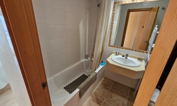 Resale - Wohnung Appartement -
Torrevieja