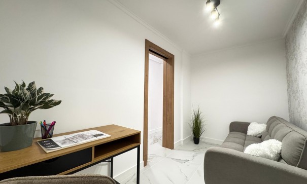 Sale - Apartment Flat -
Torrevieja - Playa de los locos