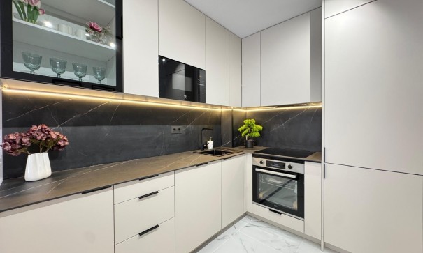 Sale - Apartment Flat -
Torrevieja - Playa de los locos