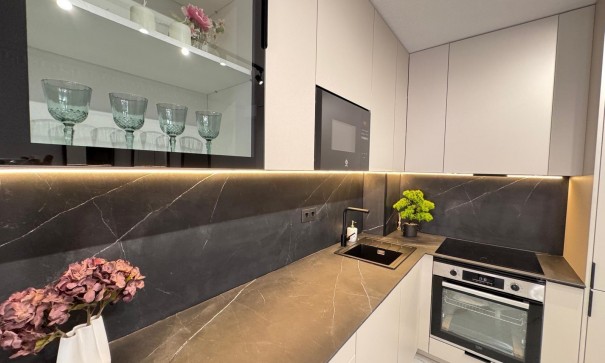 Sale - Apartment Flat -
Torrevieja - Playa de los locos