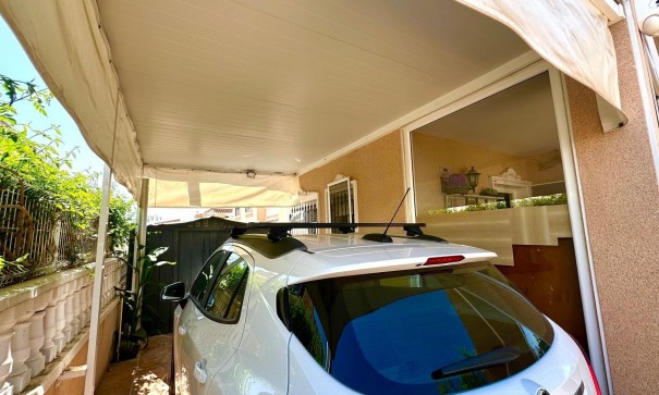 Återförsäljning - Fristående villa -
Orihuela Costa - La Regia